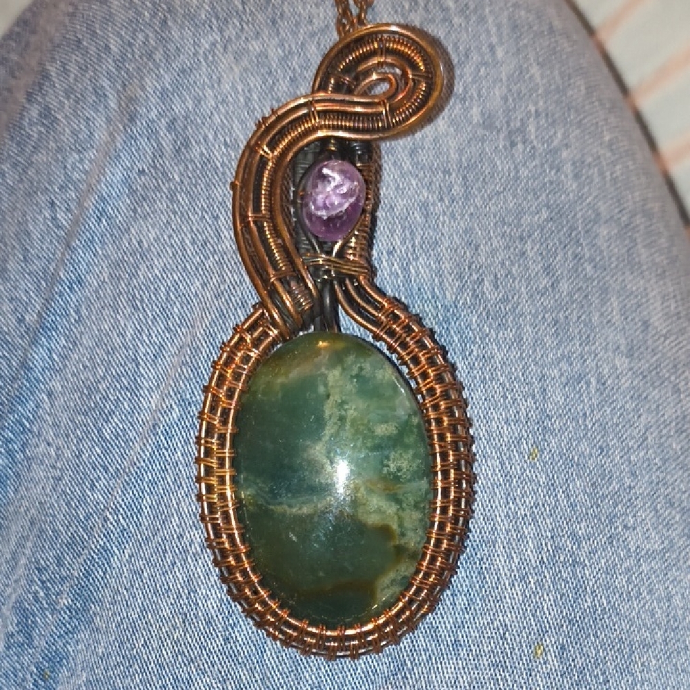 Elegant Wire Wrapped Pendant Necklace